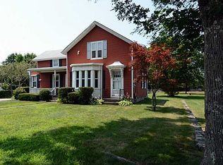 47 High St, Ashaway, RI 02804