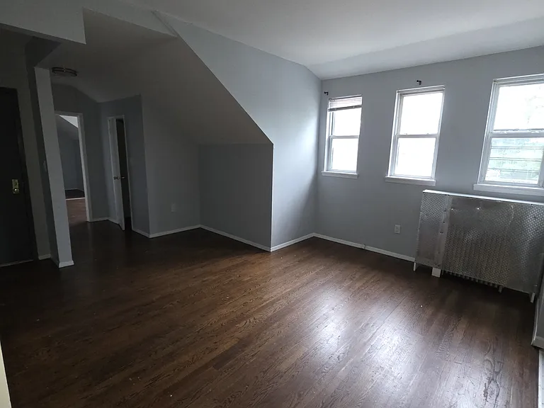130 W 4th St #3CS — Photo 8