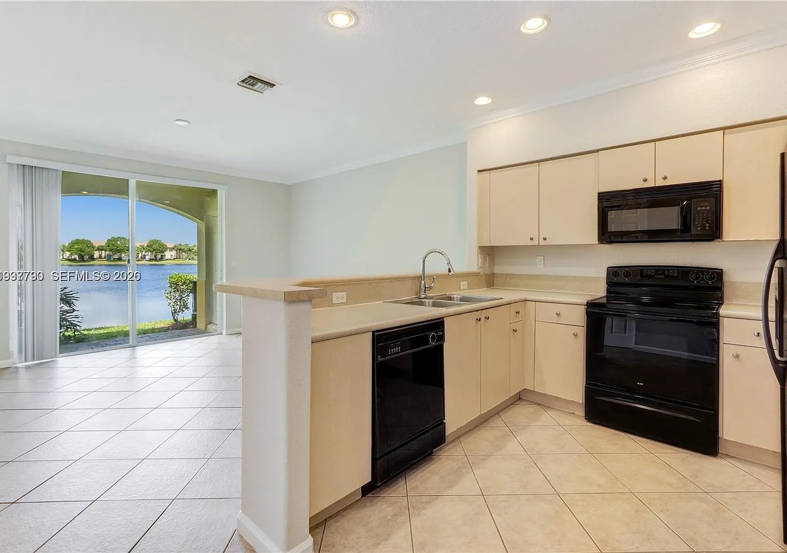 2830 SW 83rd Terrace 101, Miramar, FL 33025 — Photo 1