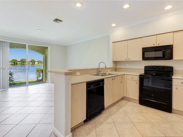 2830 SW 83rd Ter #101