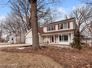 630 Sylvan Pl, Batavia, IL