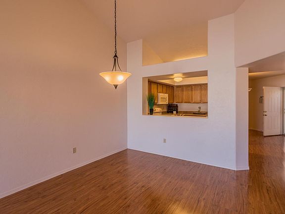 4th image of 7851 E Roget Dr