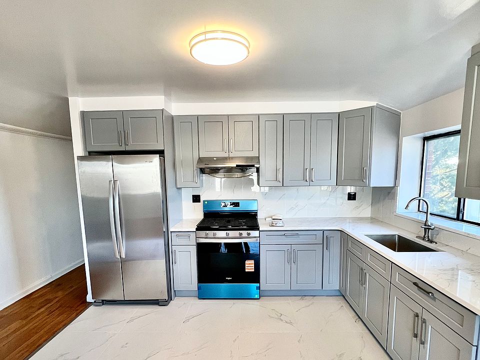 1st image of 14924 22nd Ave #2B