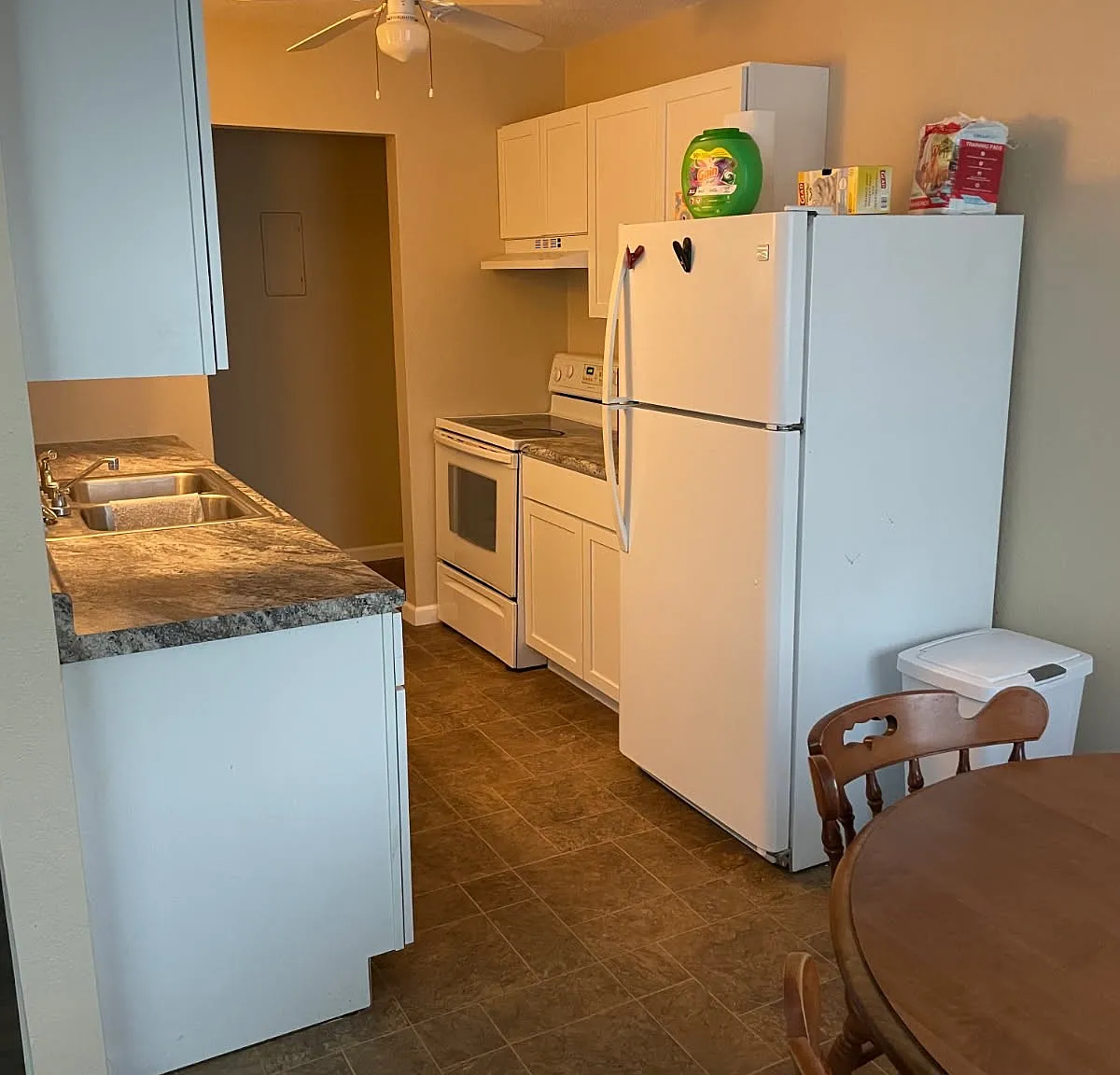 2 bed, 650 sqft, $750 — Photo 4