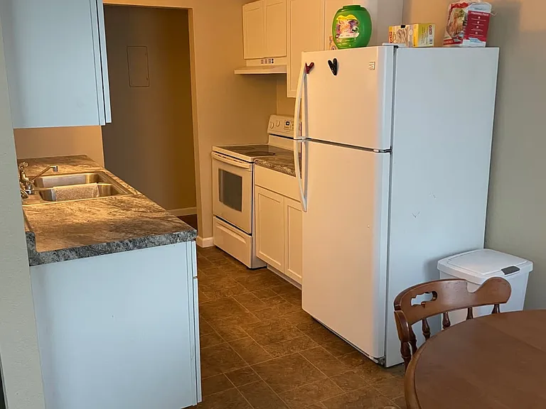 4 5th St SE #8 — Photo 2