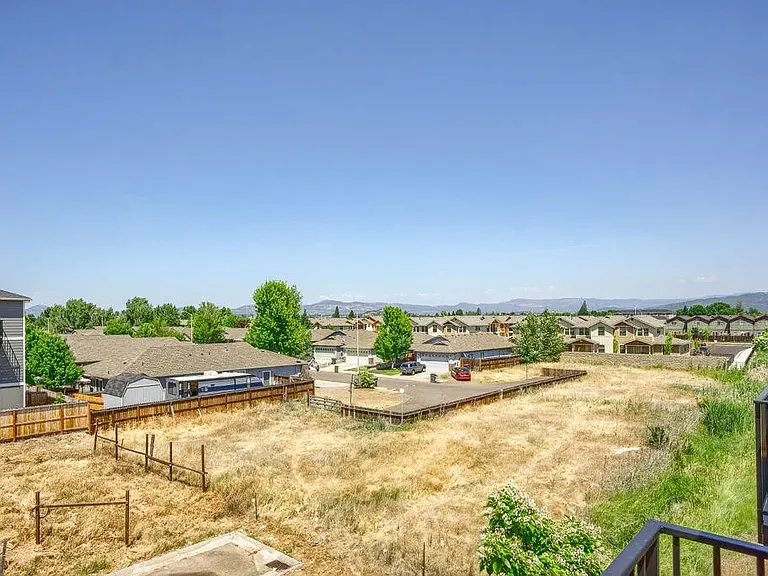 7810 Jacqueline Way — Photo 13