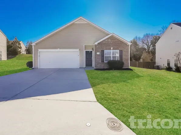 2116 Lauren Woods Dr, Winston Salem, NC 27127