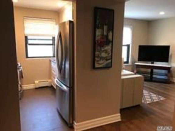2nd image of 9 Terrace Cir APT 2G