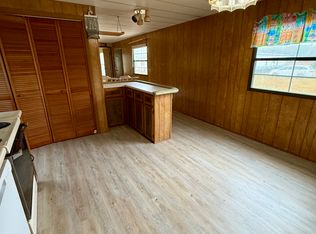 275 Goshen Rd, Pollocksville, NC 28573