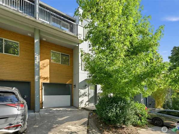 3014 NE 140th Street #B, Seattle, WA 98125