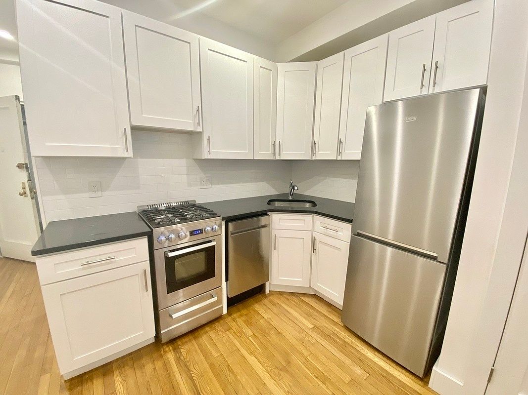 39A Gramercy Park N APT 4C, New York, NY 10010 | Zillow