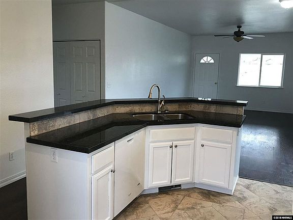 4th image of 5096 Jacobsen Dr