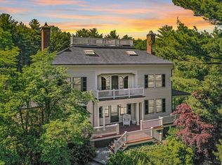 33 Lakeshore Ave, Beverly, MA 01915