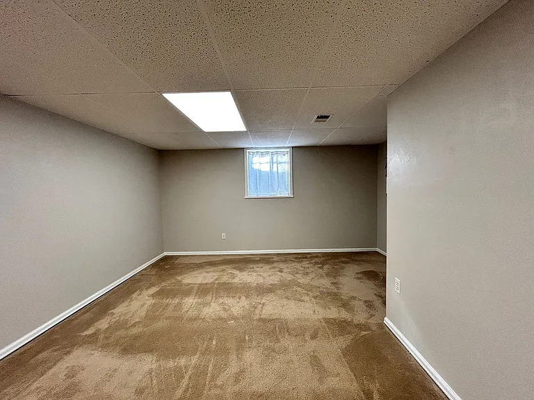 2436 Scott Ct — Photo 23