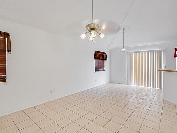 4th image of 11318 Loma Del Sol Dr