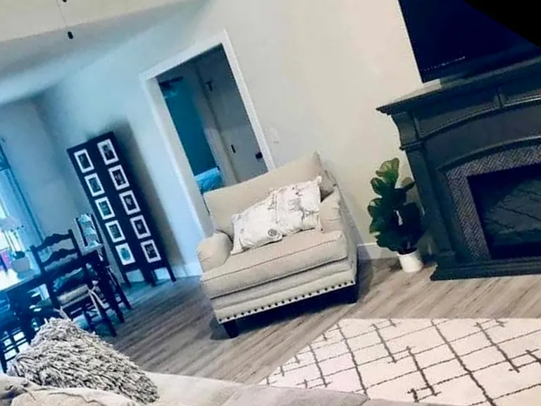 424 E Tinsel Cir — Photo 4