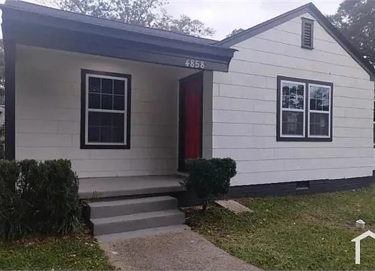 3 bed, 1300 sqft, $1,495 — Photo 2