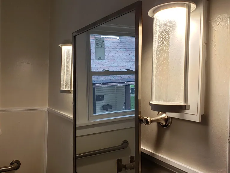 141 S Main St — Photo 22