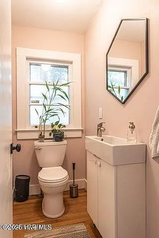 420 E Indiana Ave — Photo 11