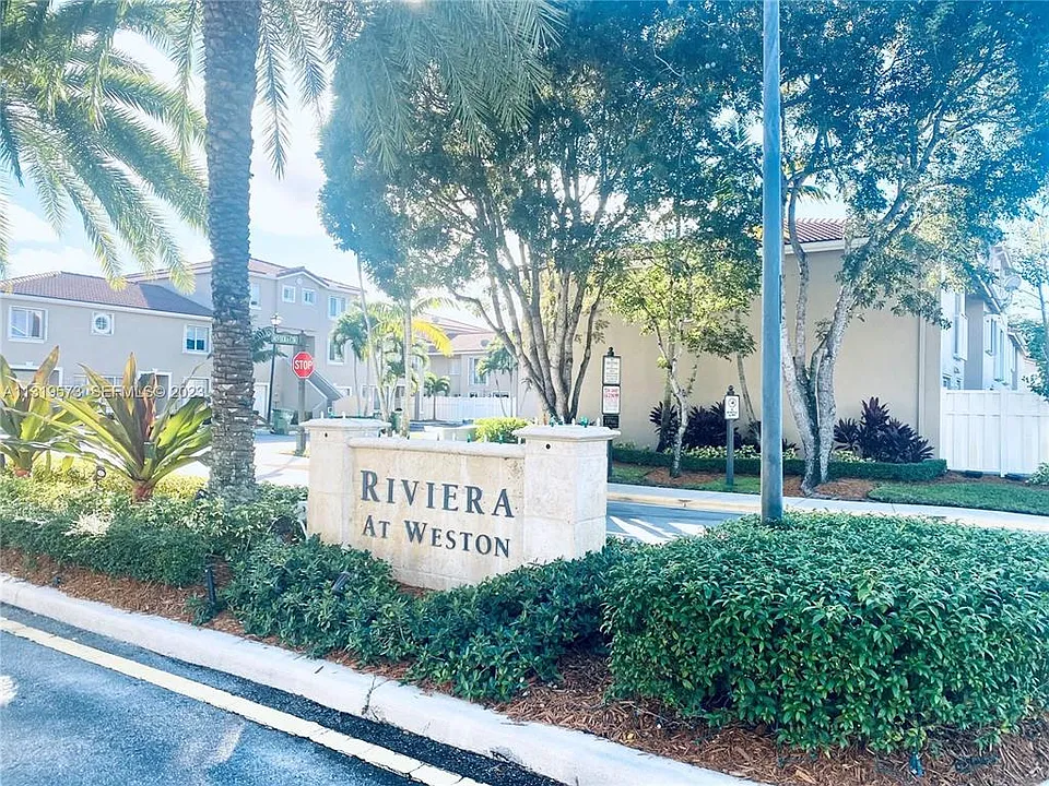 103 Riviera Cir #A