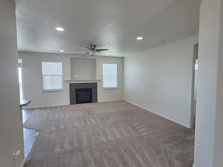 1430 SW Greeley St — Photo 4