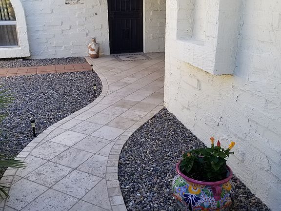 2nd image of 852 W Calle Del Regalo