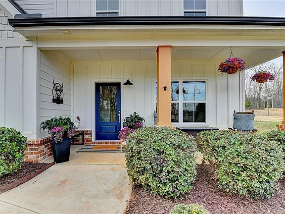 3rd image of 1179 Simmons Rd