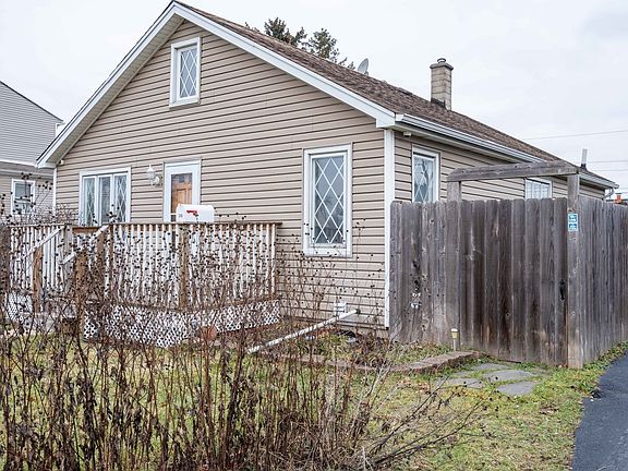 3rd image of 346 E Palmer Ave