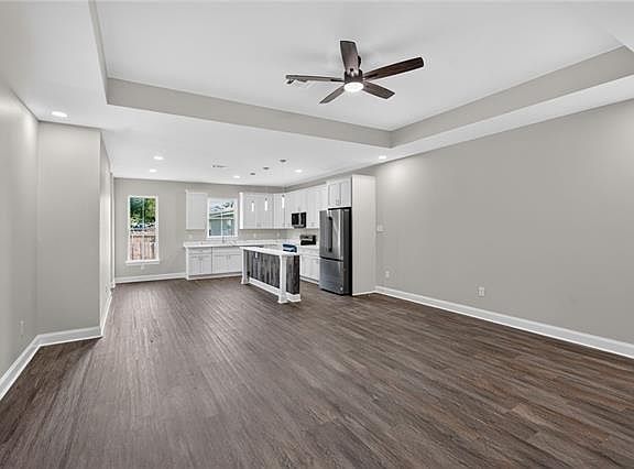 3rd image of 7210 Dreux Ave