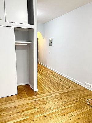 5th image of 67 Thompson St APT 2C