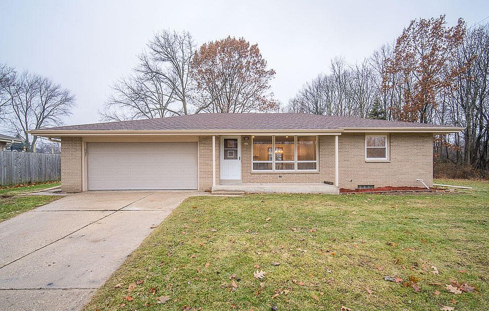 1st image of 640 E Bonita Dr