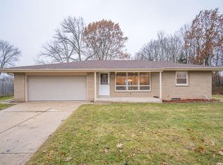 640 E Bonita Dr, Oak Creek, WI 53154