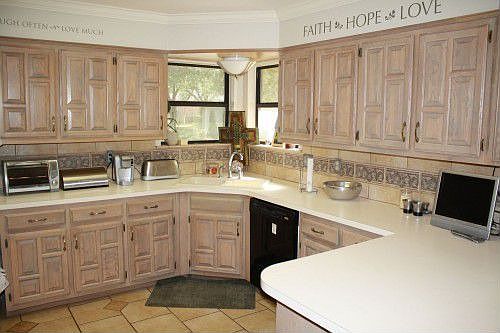 4th image of 3418 Shadyhill Dr