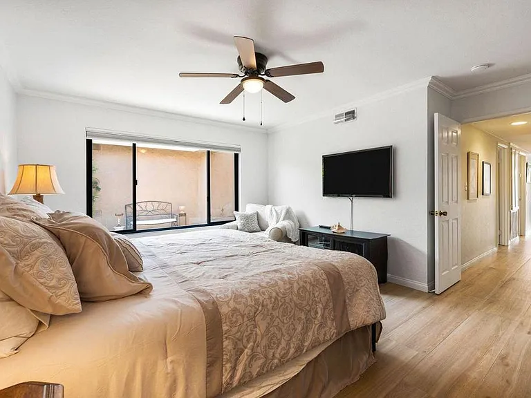 235 Santa Barbara Cir — Photo 37