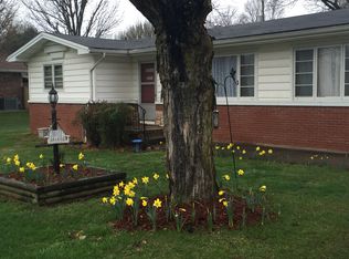 2257 S Lone Pine Ave, Springfield, MO 65804