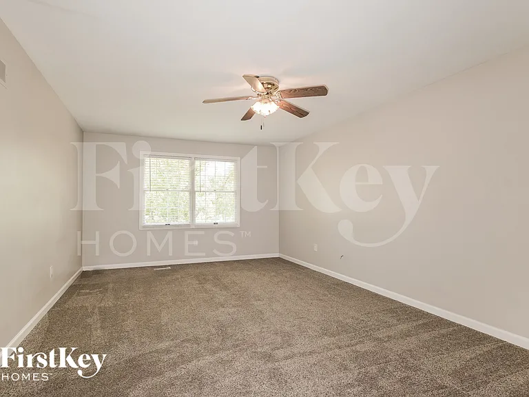 721 Cedar Glen Dr — Photo 9