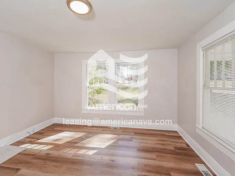 767167_010_wm_-_bedroom_13298803.jpg