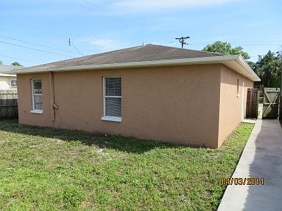4th image of 2616 E 9th Ave