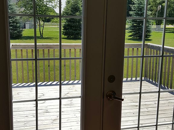 2nd image of 113 Green Ash Ln