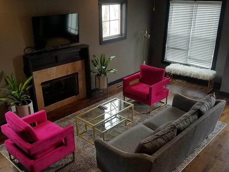 1703 Hillside Ave — Photo 2