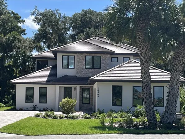 18563 Blue Heron Cir, Tavares, FL 32778