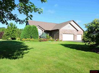 120 Pollei Pl, Mankato, MN 56001