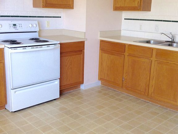 4th image of 2621 Dunraven Ct