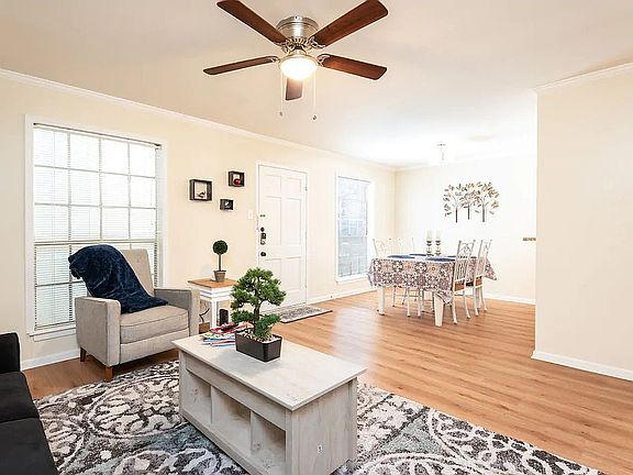 4th image of 8401 N New Braunfels Ave APT 115A