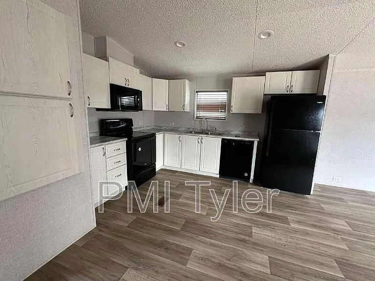 159 Sugar Maple Ln — Photo 2