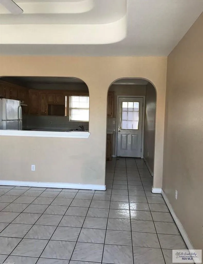 1 bed, 1.0 bath, 749 sqft, $625 — Photo 2