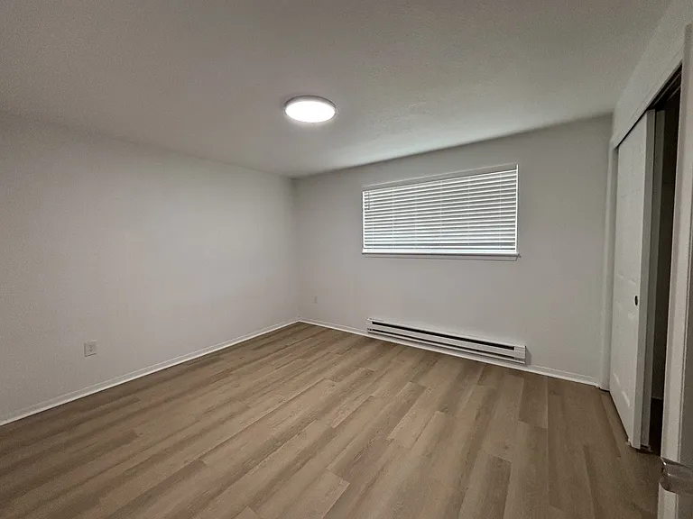 Bridgeview Flats — Photo 44