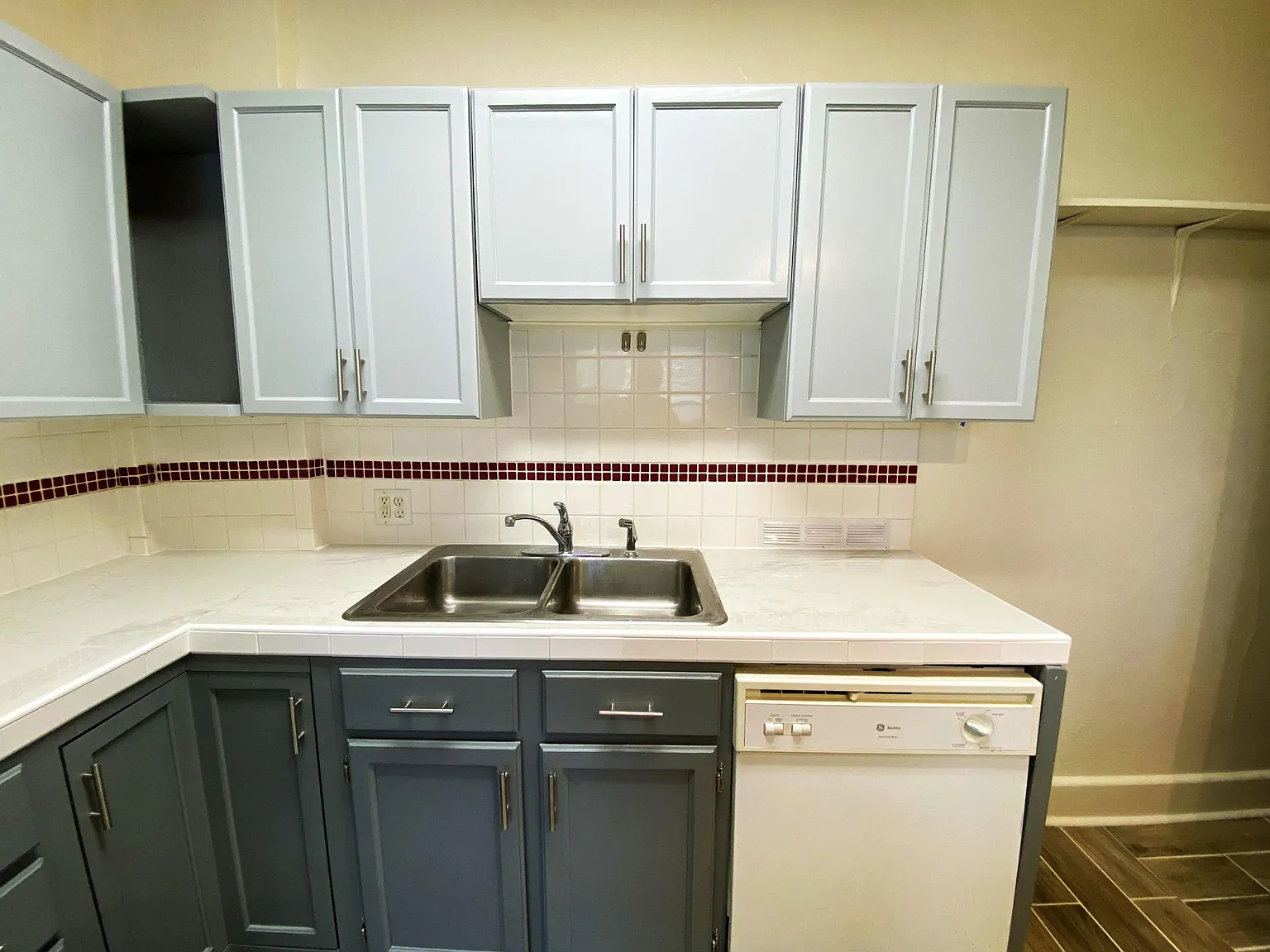 3 bed, 1300 sqft, $1,250 — Photo 4