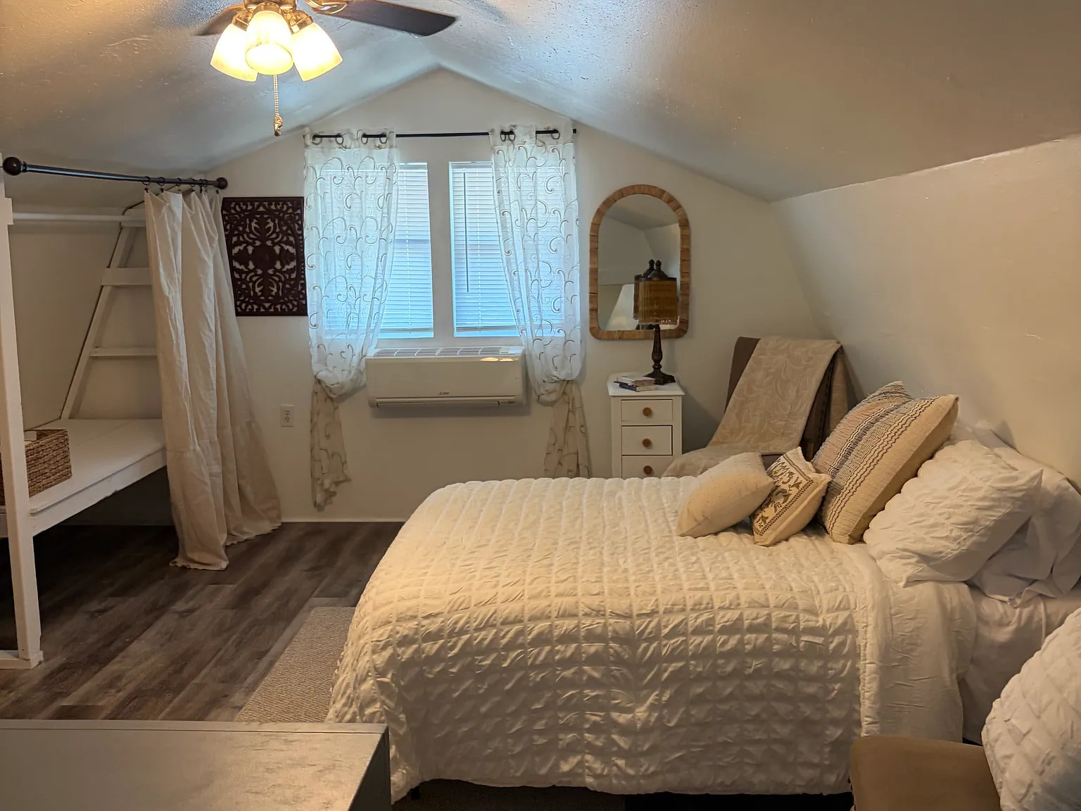 2709 Lexie Ln — Photo 3