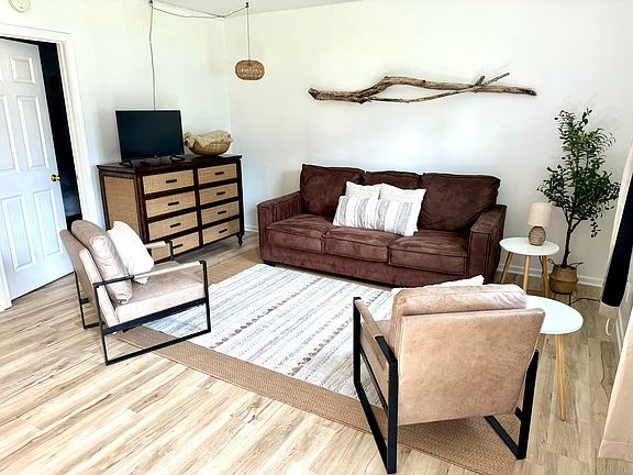 4th image of 1221 McKinley Ave #1223